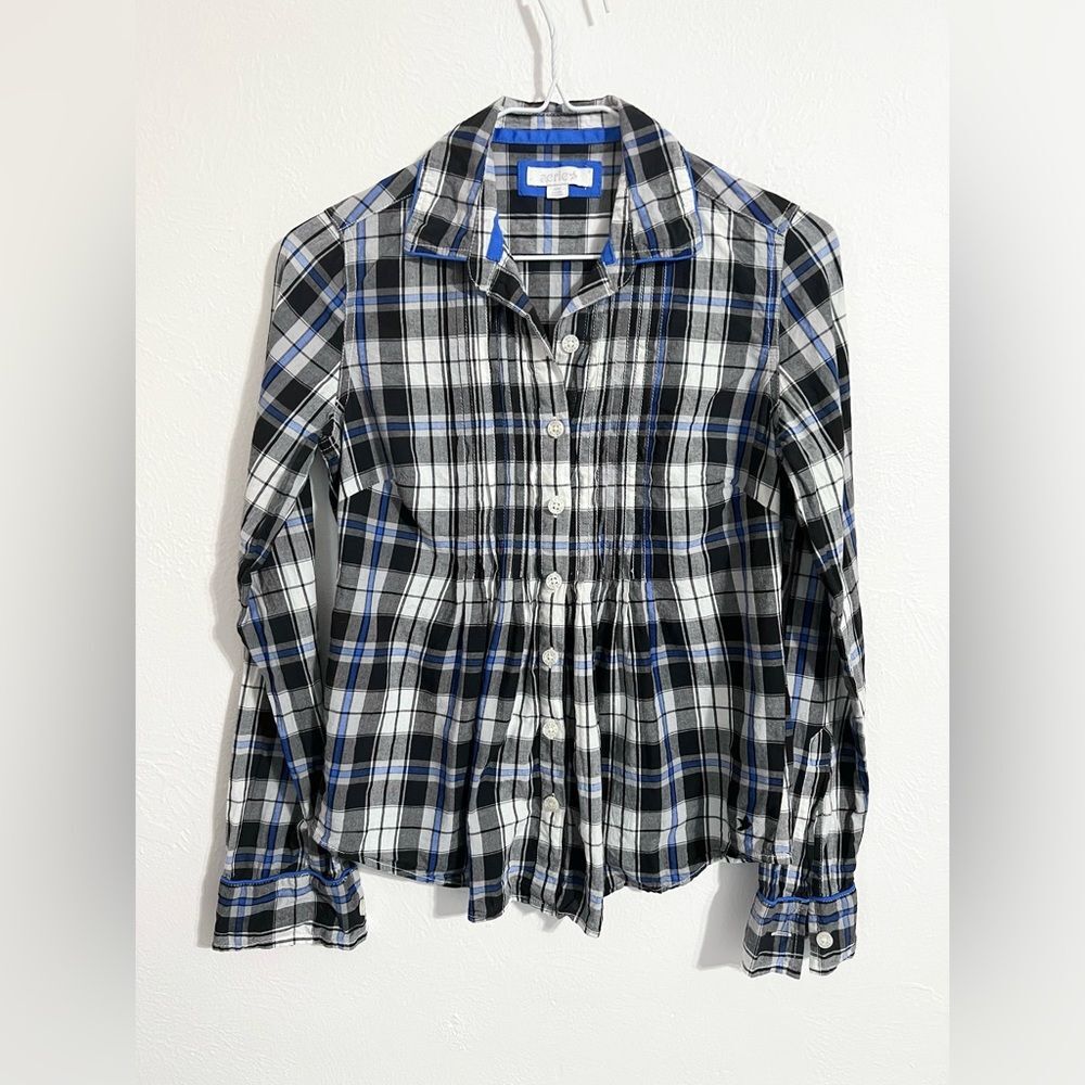 aerie babydoll button down shirt in gray, white and blue plaid, size XS